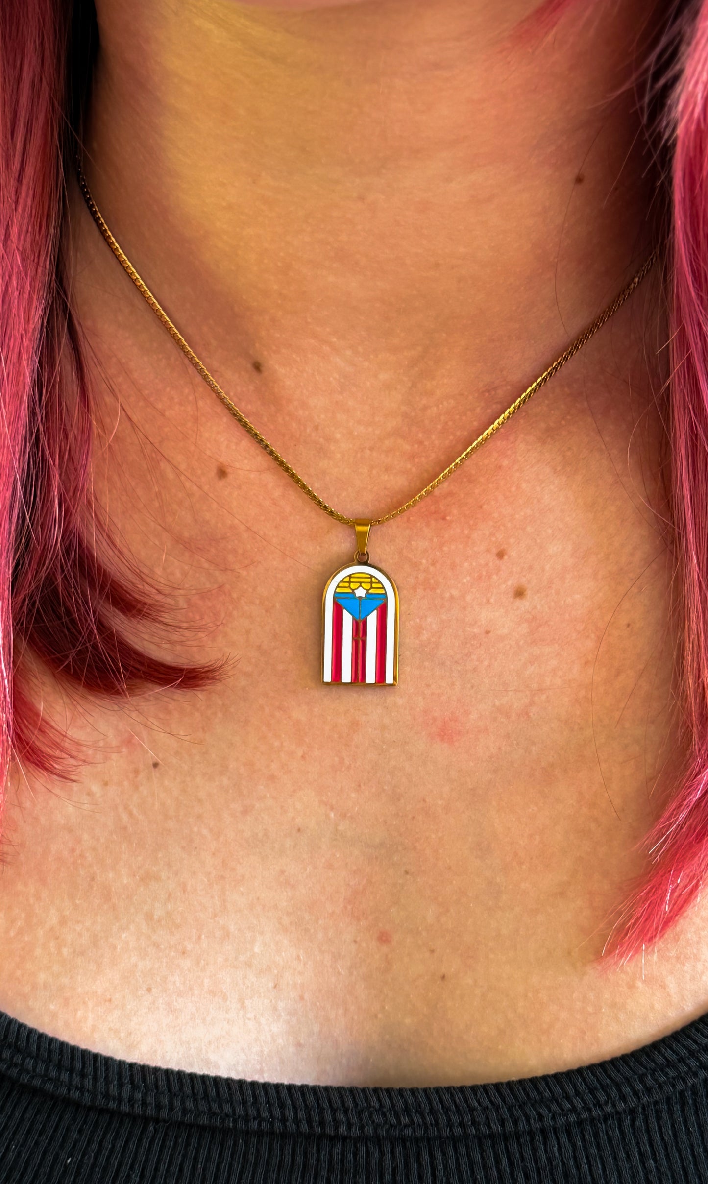 Bandera Arco Necklace