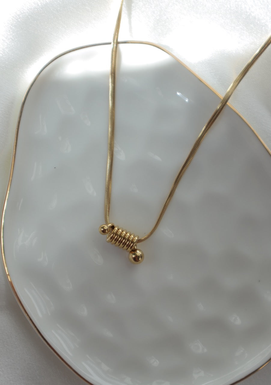 Twist Necklace
